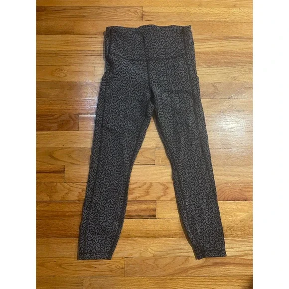 ATHLETA ULTIMATE STASH POCKET TEXTURED 118 TIGHTLEGGING Z18 - SIZE S - Picture 1 of 5